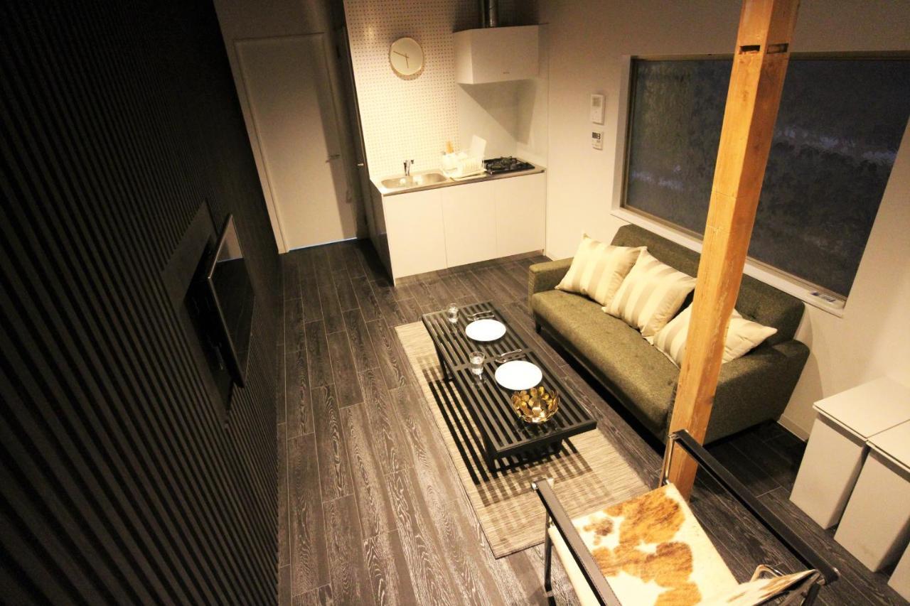 Sekai Hotel Tsuki Osaka Exterior photo